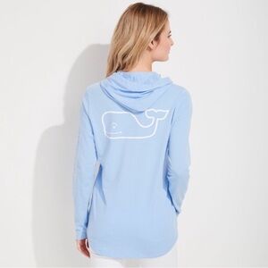 VINEYARD VINES Light Blue Edgartown Long Sleeve Shirt with a Hood